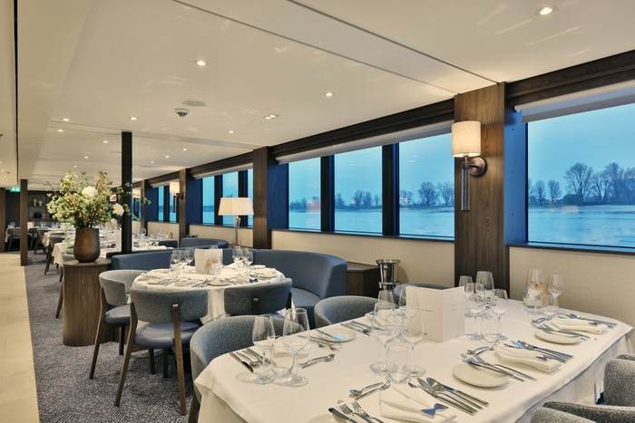Viva Cruises Viva One - Restaurant 5.jpg